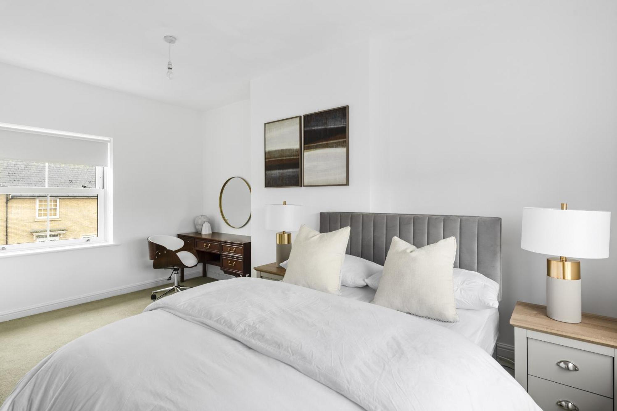 Luxurious 3 Bed House With Free Parking, Close To The Train Station & Town Braintree Exteriör bild