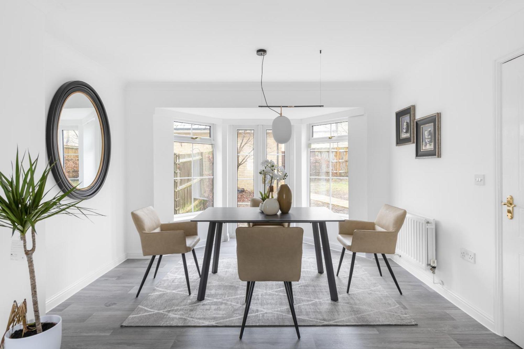 Luxurious 3 Bed House With Free Parking, Close To The Train Station & Town Braintree Exteriör bild